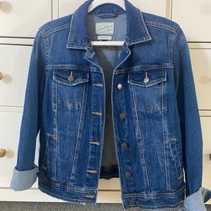 NWOT Universal Thread Blue Denim Freeborn Jean Jacket
